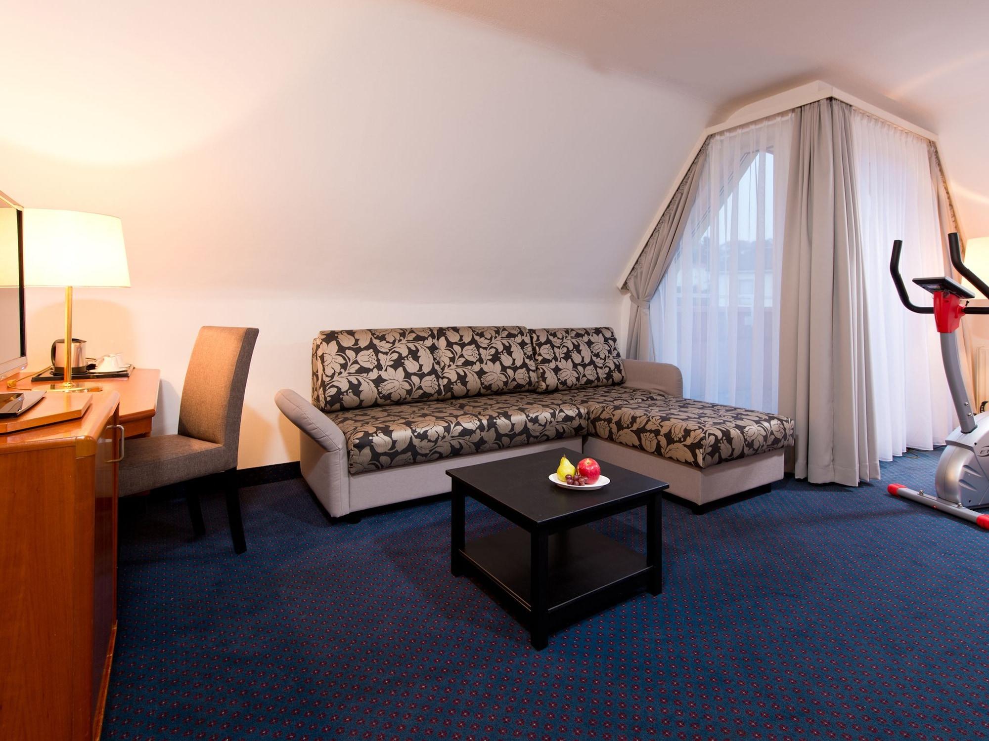 Achat Hotel Neustadt an der Weinstraße Dış mekan fotoğraf